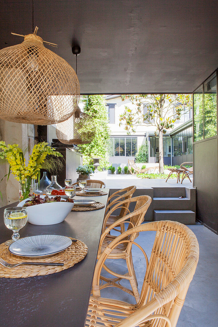 Roofed dining area on terrace