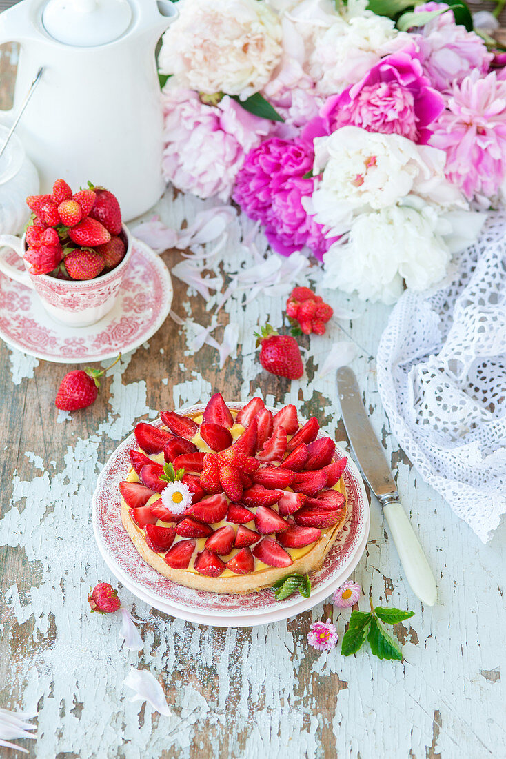 Strawberry vanilla cake