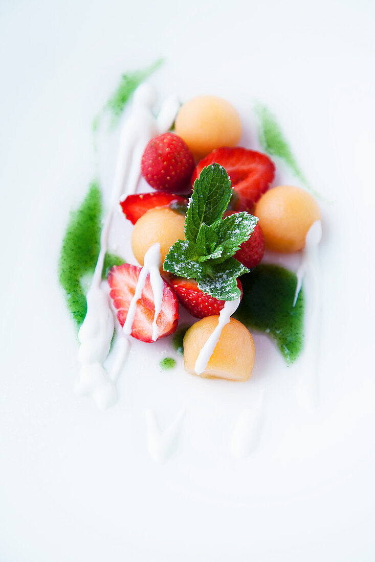 Erdbeer-Melonen-Salat mit Minze