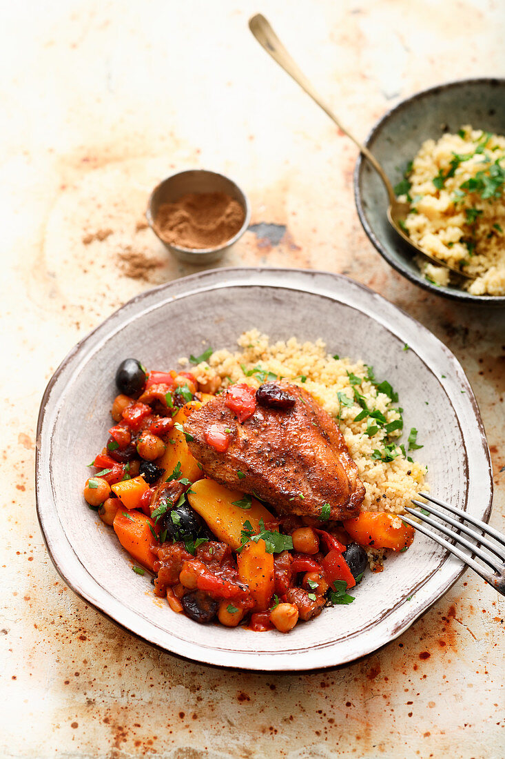 Oriental chicken with couscous and vegetables