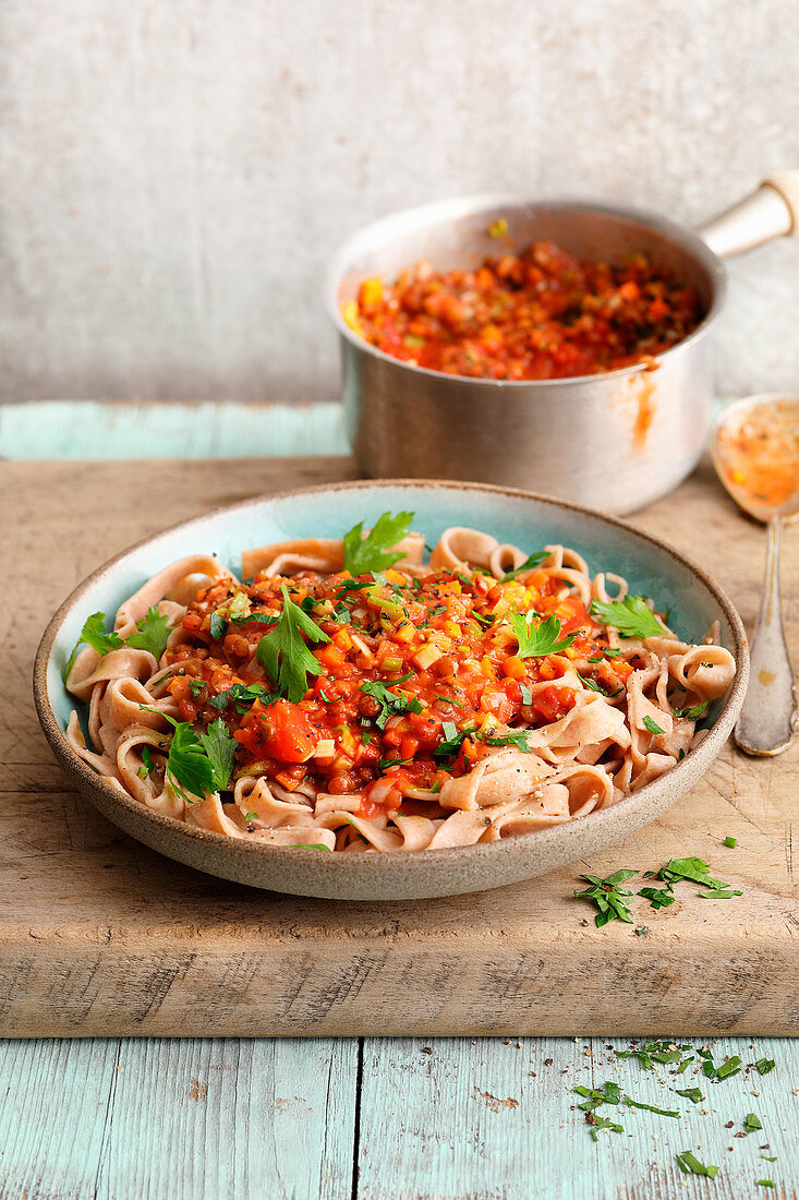 Tagliatelle with tomatoes and lentil sauce