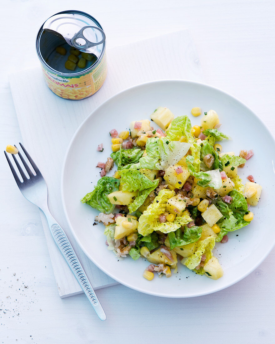 Cos lettuce with pineapple, sweetcorn and diced ham
