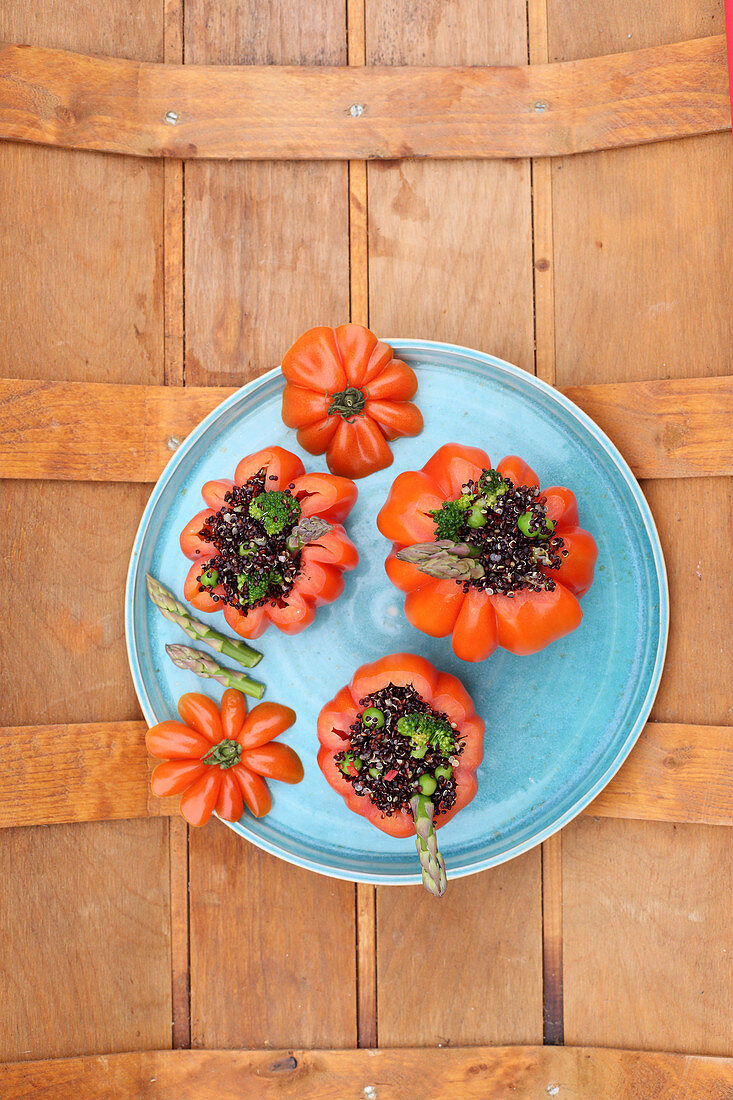Bavaria meets Asia - ox heart tomatoes with quinoa and thai asparagus