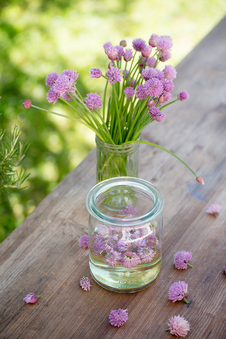 Flowering chives and chive-flower vinegar