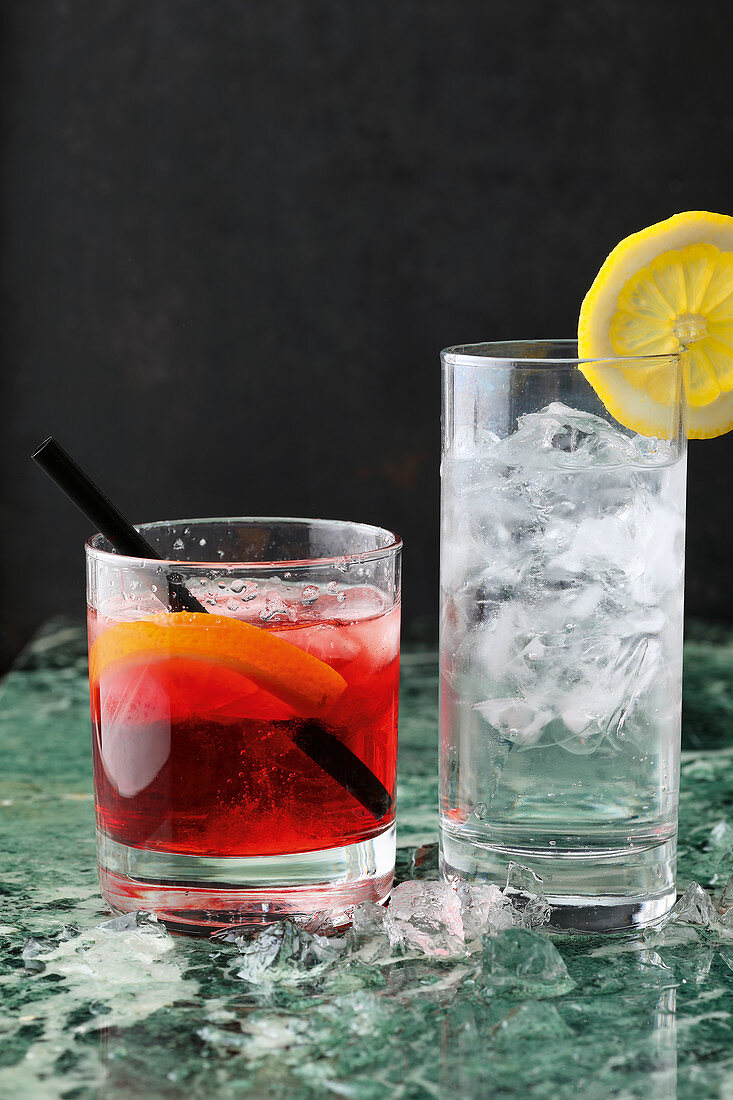 Gin and Tonic and Negroni cocktails