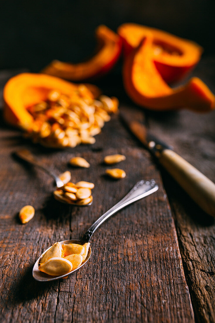 Raw pumpkin and pumpkin seeds