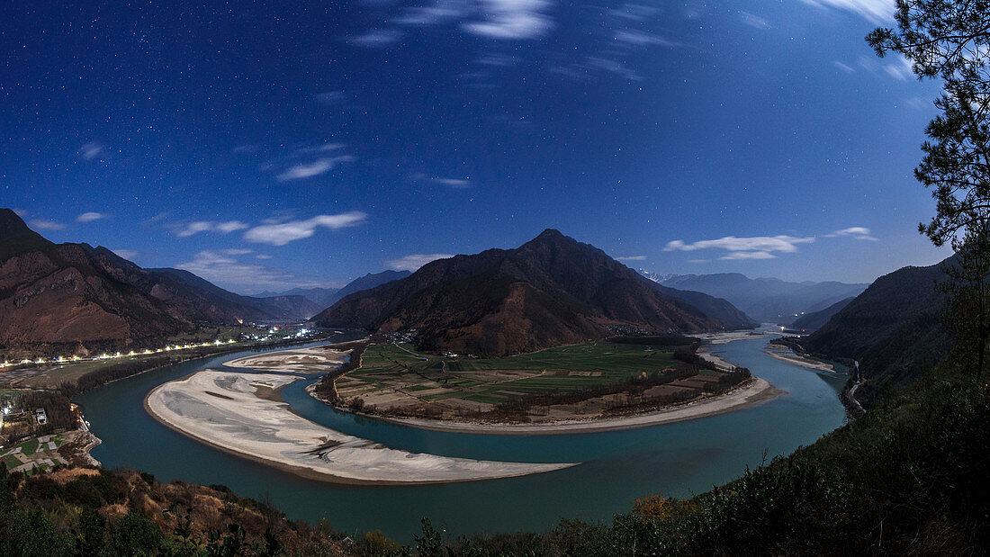 Moonlight on the Yangtze River, China