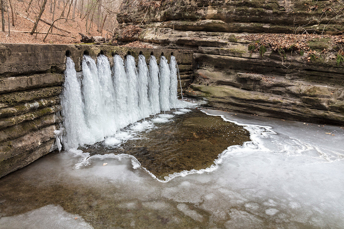 Waterfall in winter, Illinois, USA