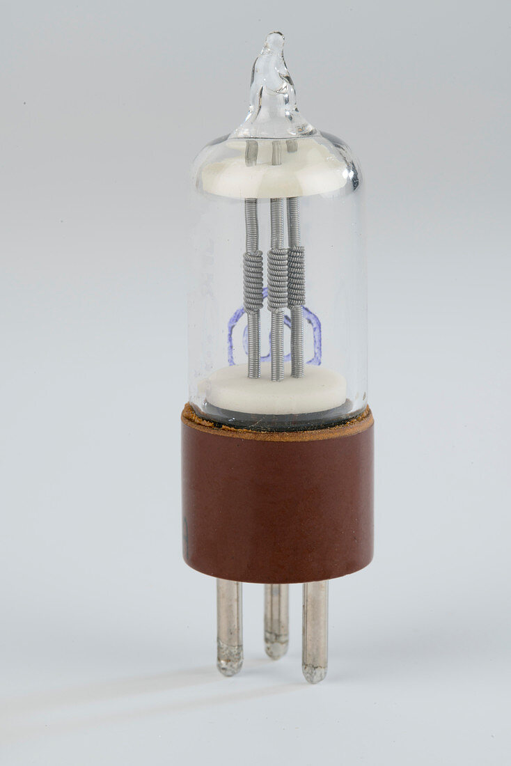 Radio vacuum tube