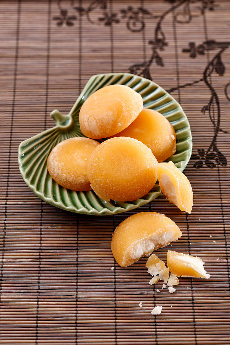 Palm sugar in a ceramic bowl