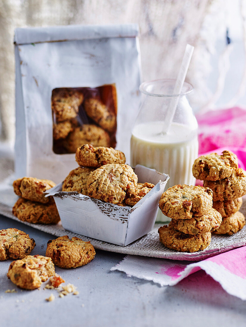 Apricot Muesli Cookies