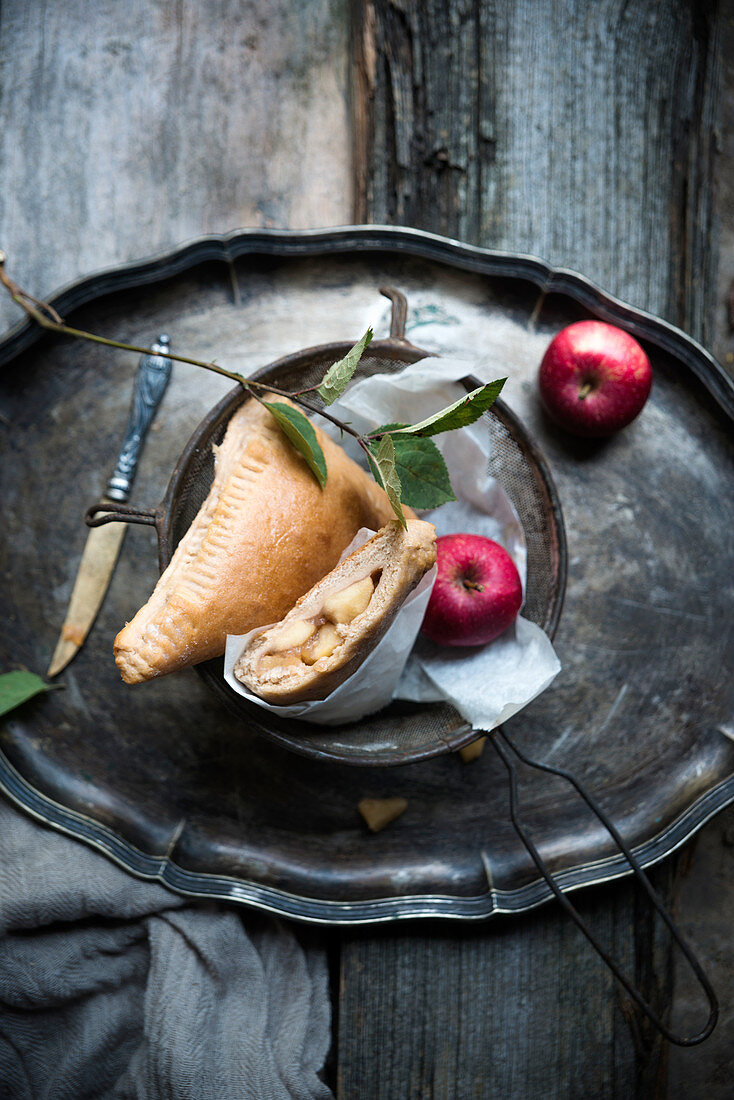 Vegan apple turnovers