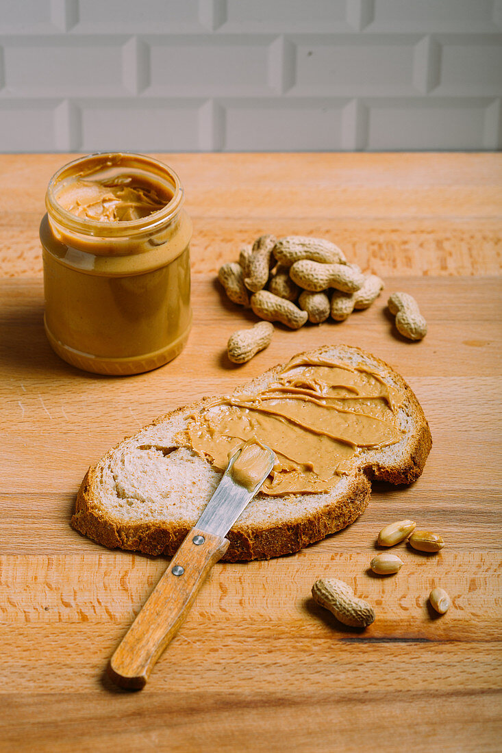 Preparing a peanut butter sandwich
