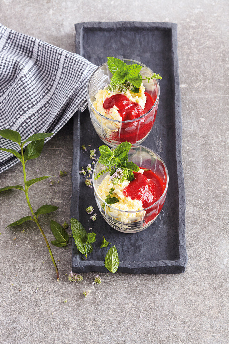 Yoghurt and millet dessert with raspberries