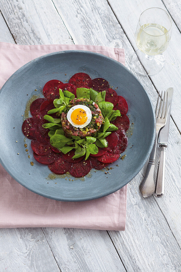 Beetroot carpaccio with beef tartare