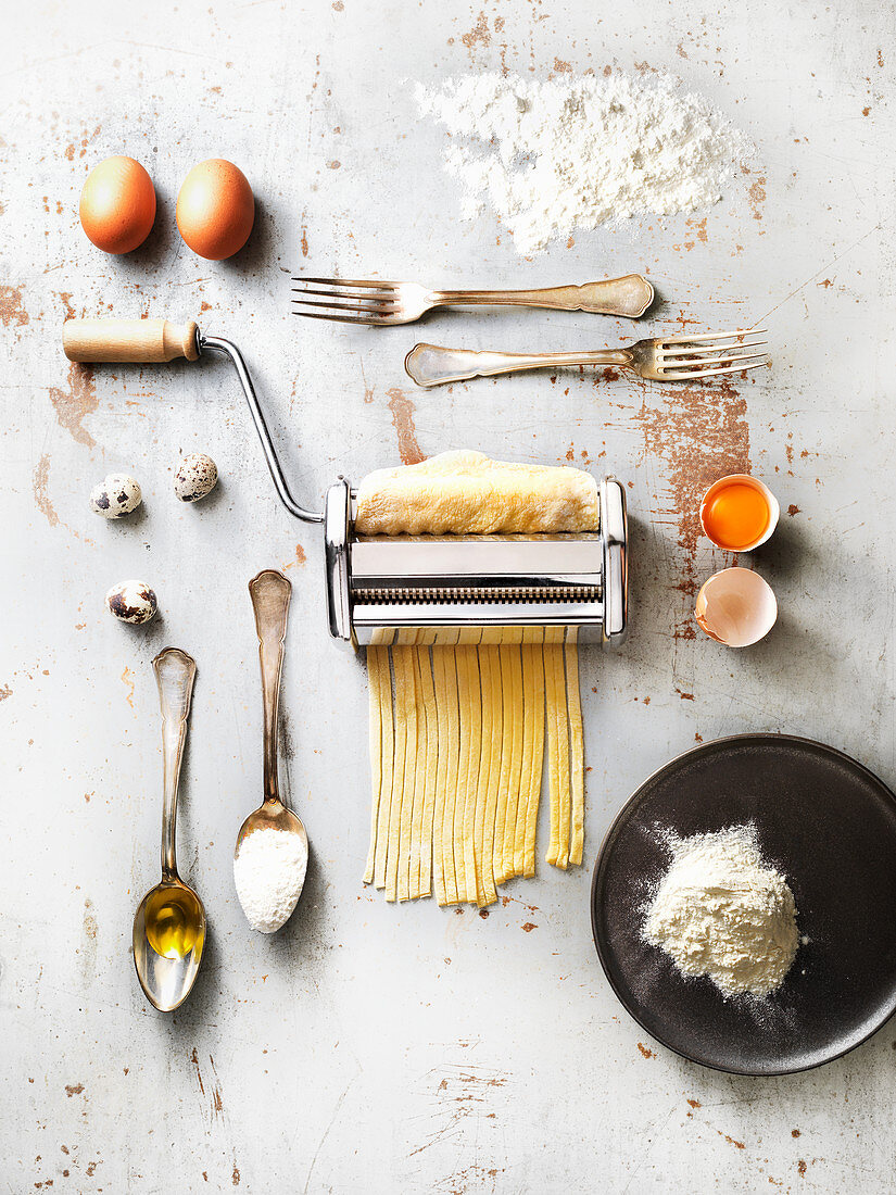 Hausgemachte Pasta mit Zutaten