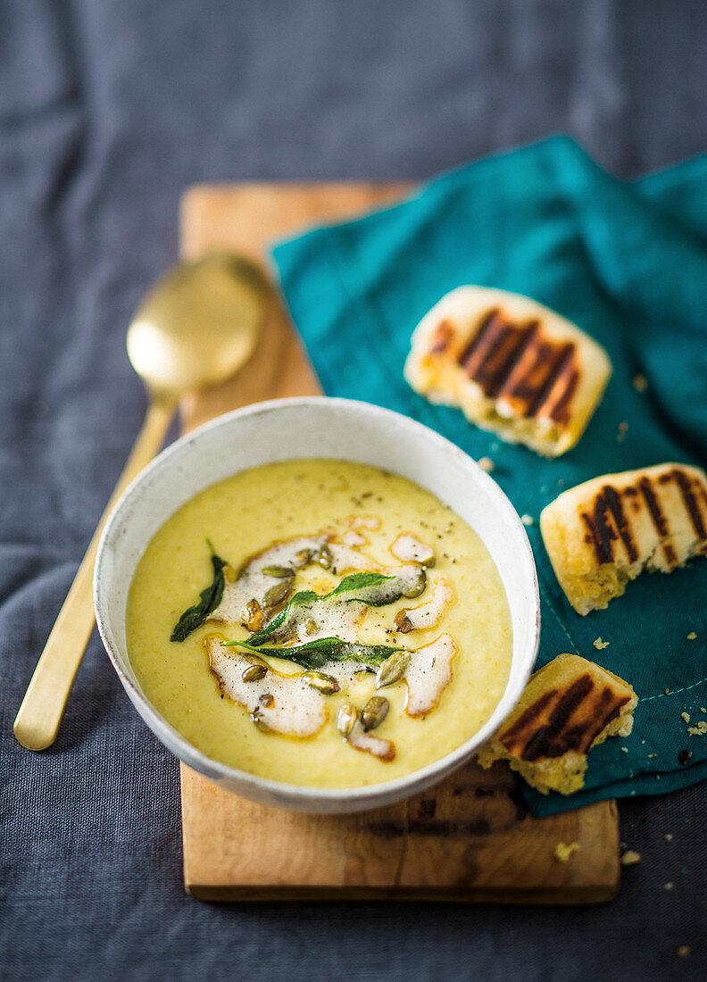 Kartoffelsuppe mit Bier und Cheddar (Irland)