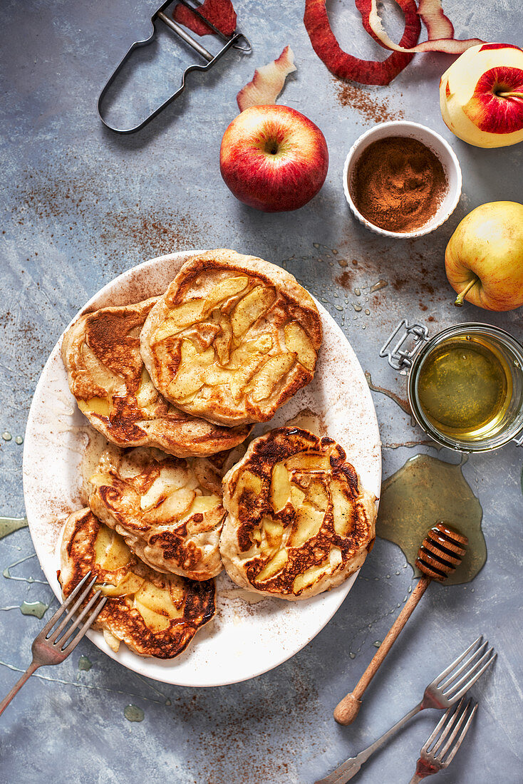 Apple pancakes with cinnamon and honey