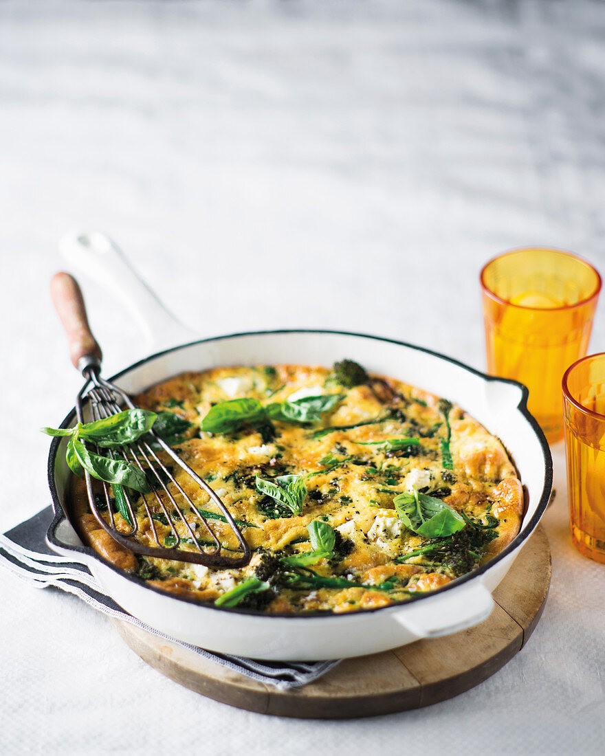 Frittata with spinach and peas