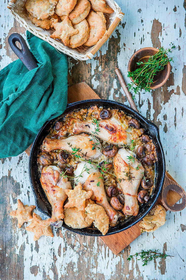 Chicken with mushrooms, thyme and scones