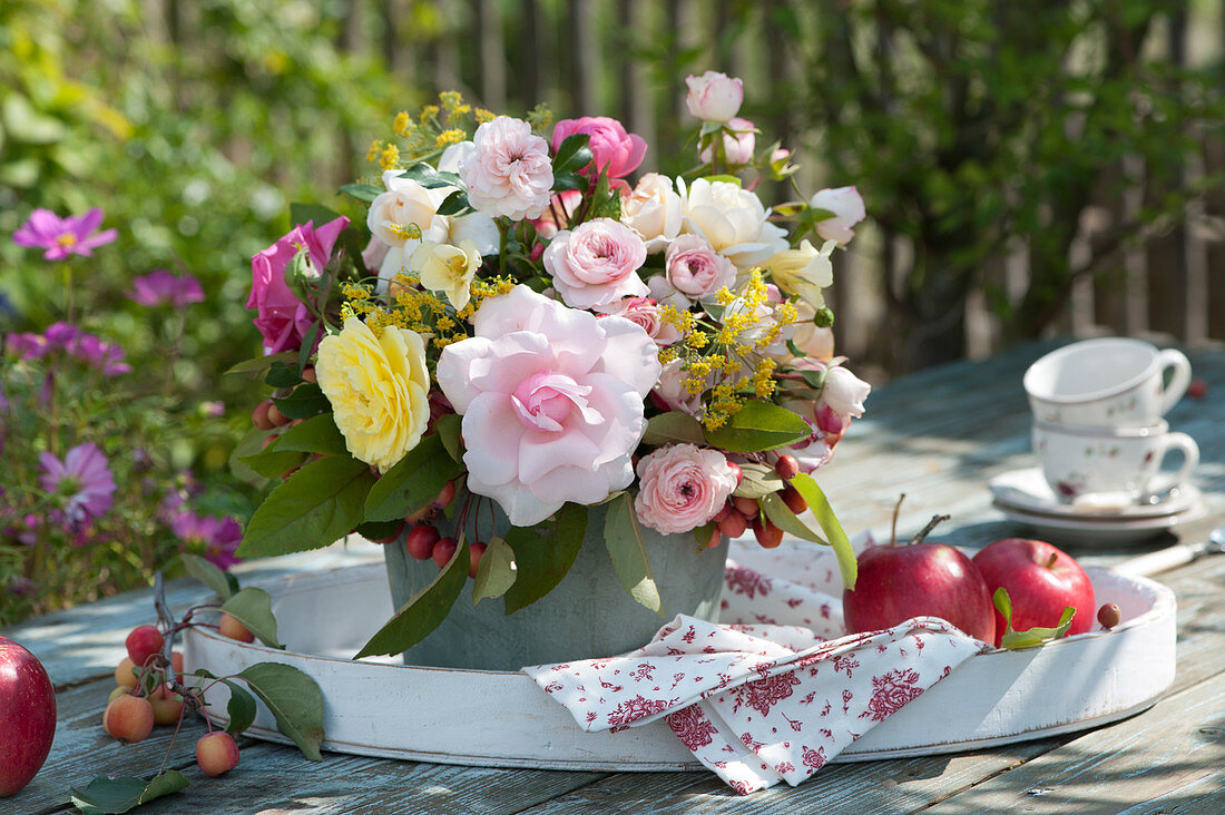 Bouquet Of Roses, Ornamental Apples And Fennel Flowers On Tray
