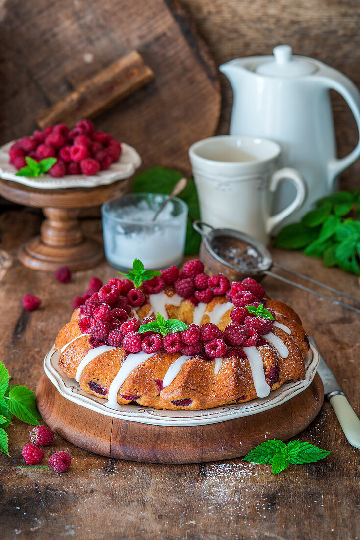 Raspberry cake