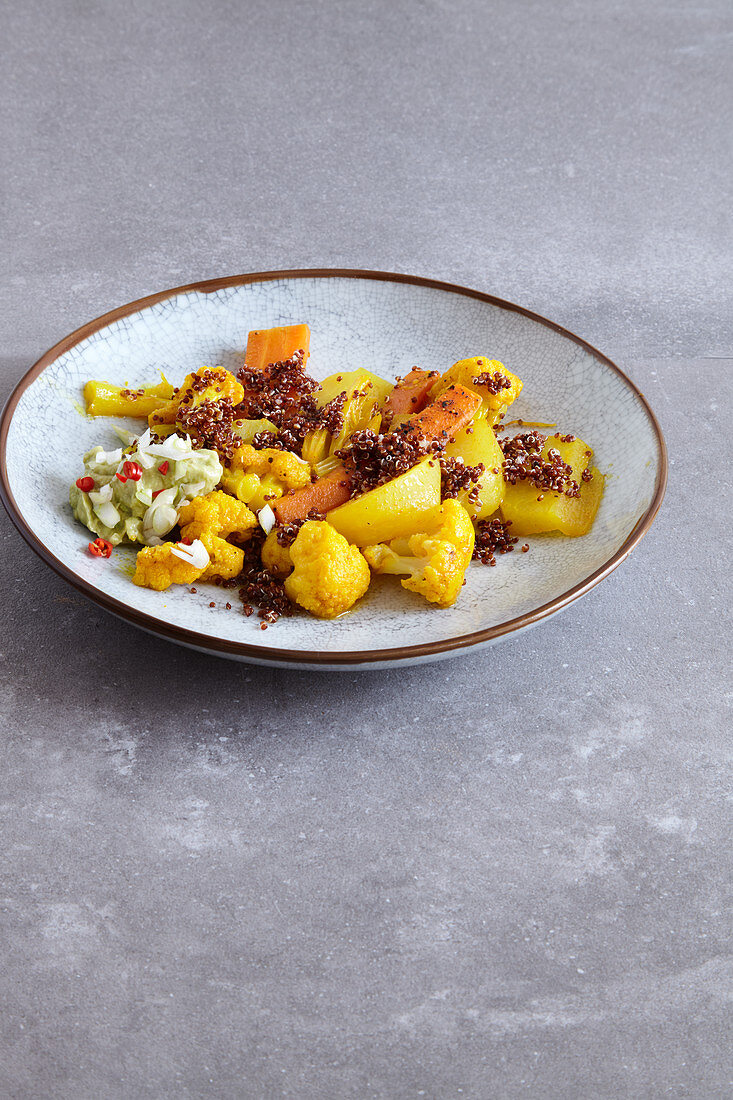 Vegetarische Gemüse-Quinoa-Tajine