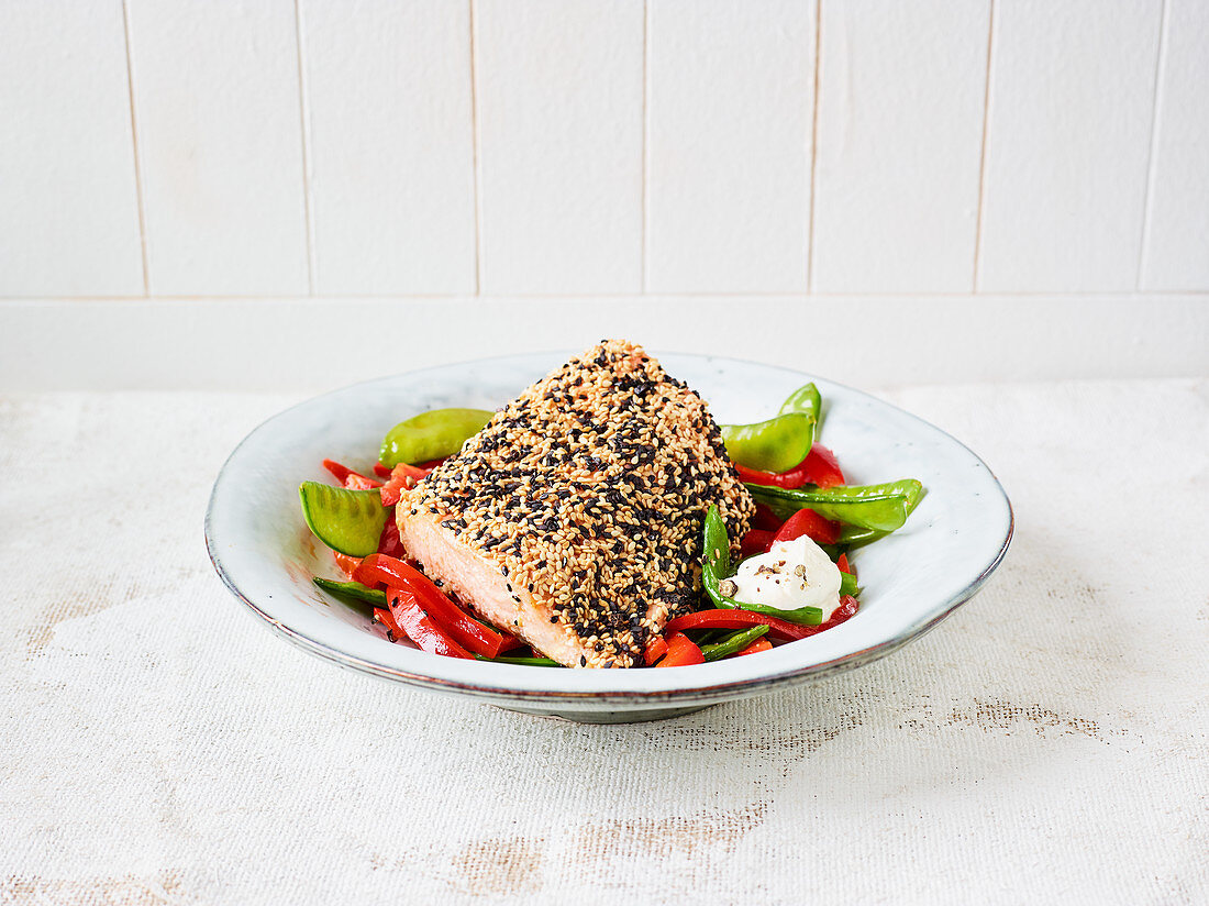 Salmon with sesame seeds and 5 spice powder (slow cooking)