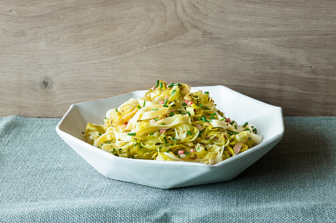 Tagliatelle mit geschmortem Speckkraut