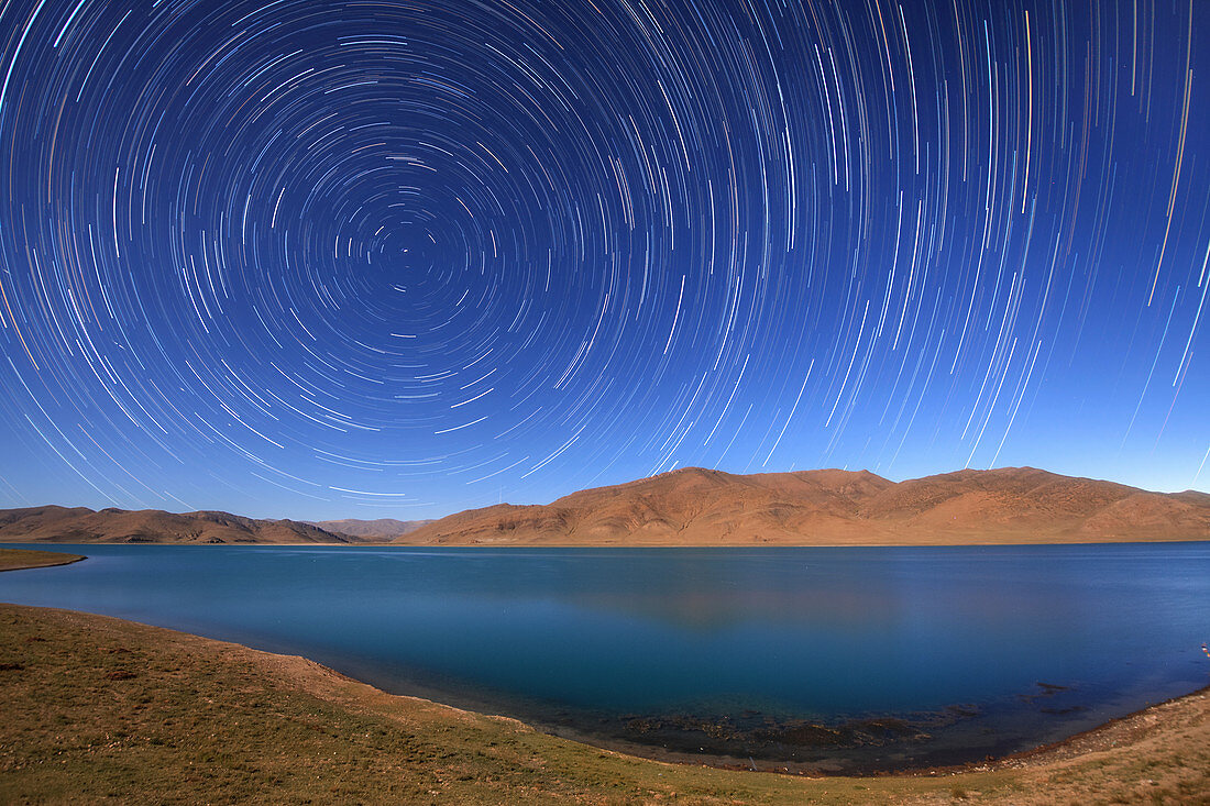 Star trails over Yamdrok Lake