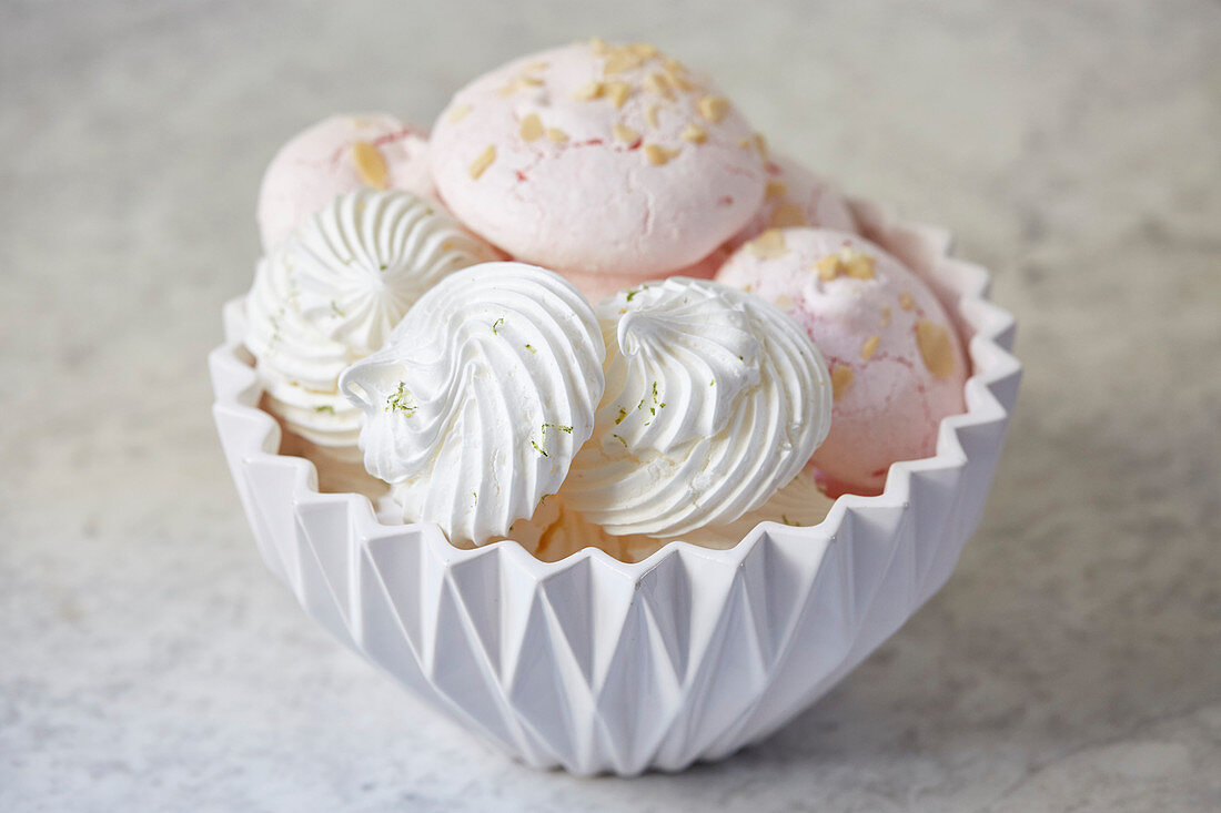 Assorted meringues