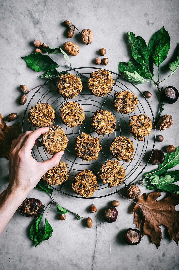 Pumpkin spice breakfast cookies