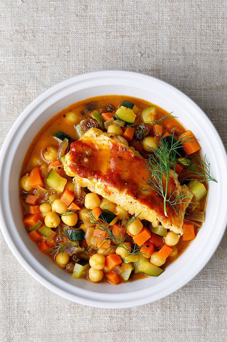 Fish tagine with chickpeas and vegetables