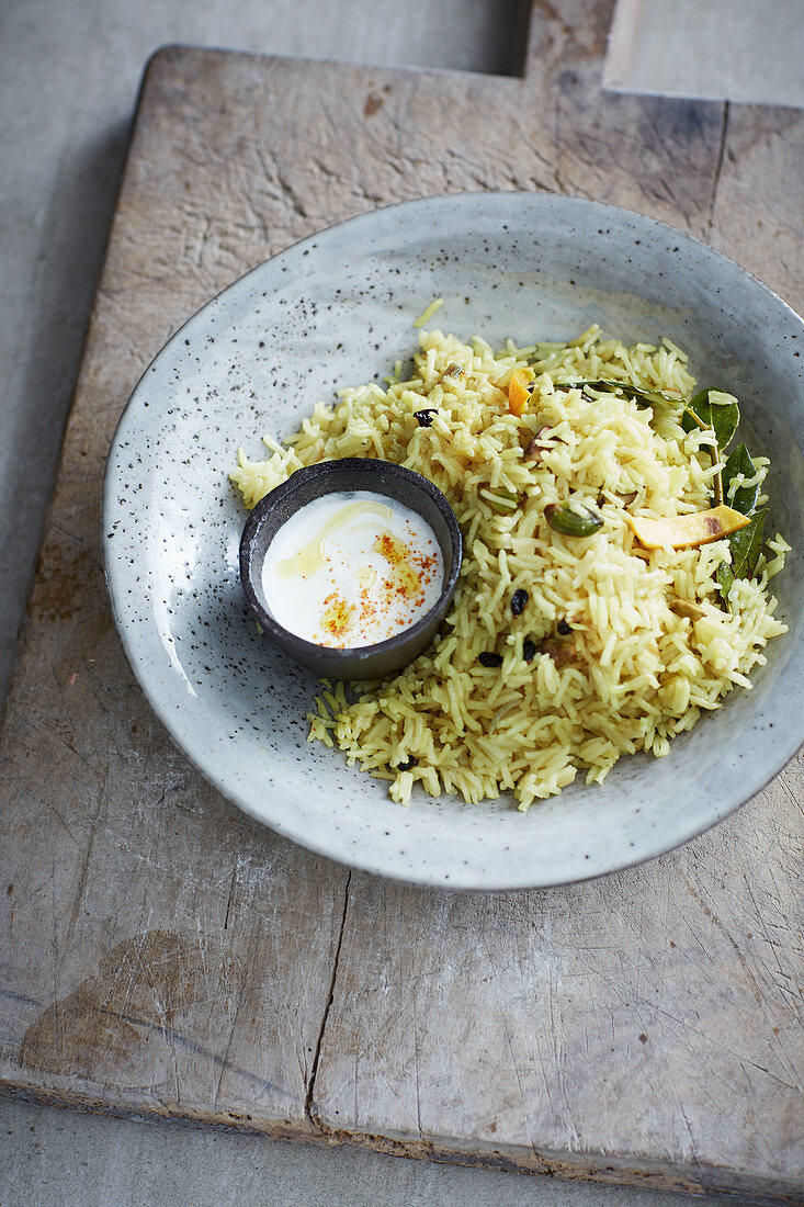 Oriental pilau with roasted pistachio nuts