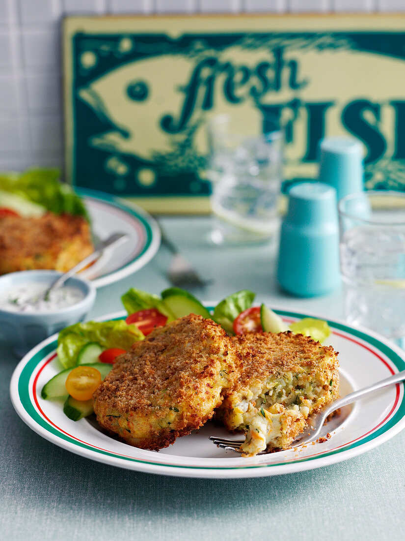 Cod cakes with salad