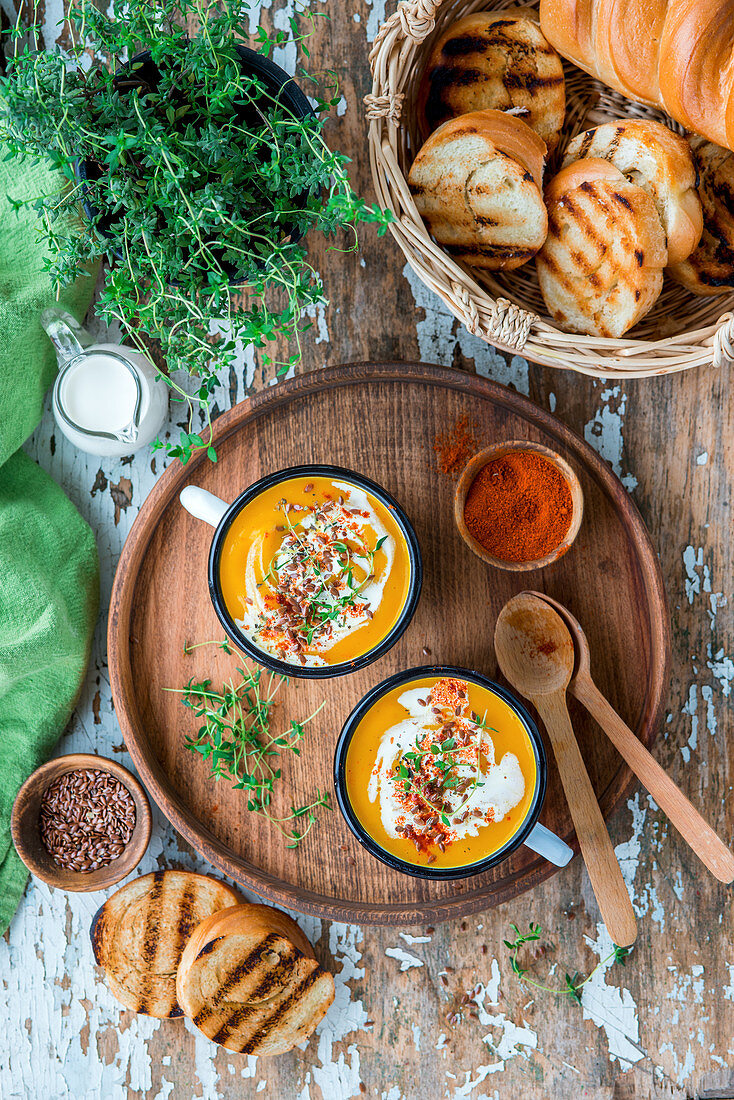 Pumpkin soup with thyme