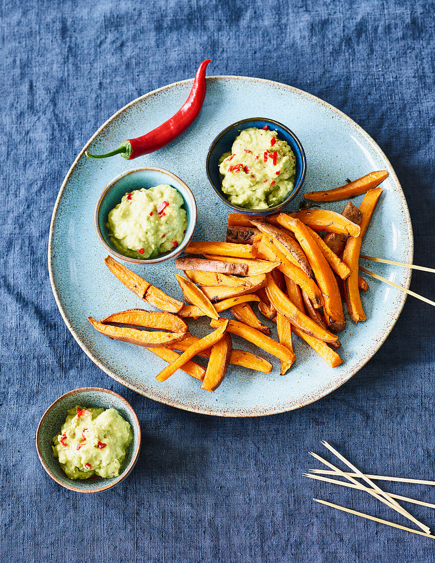 Sweet potato chips with guacamole