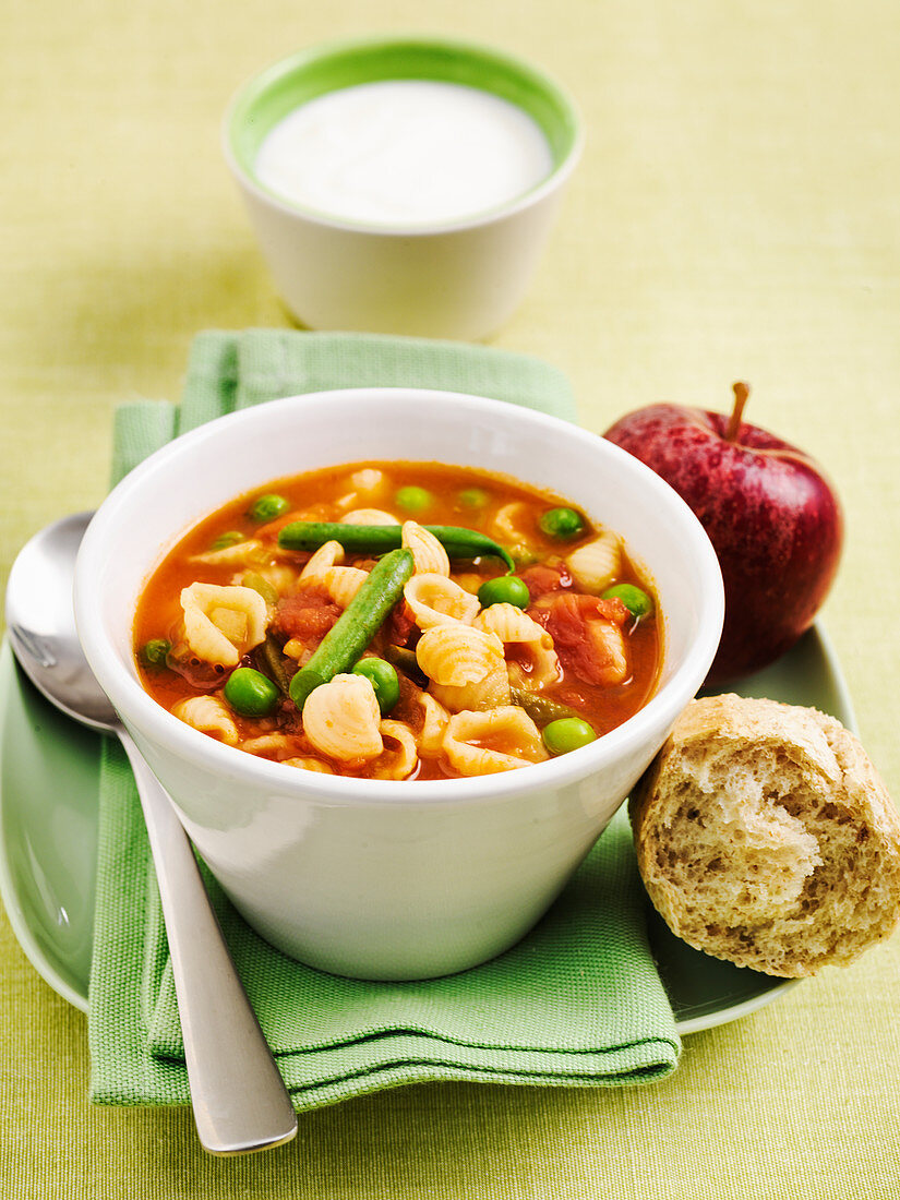 Minestrone soup with red apple bread