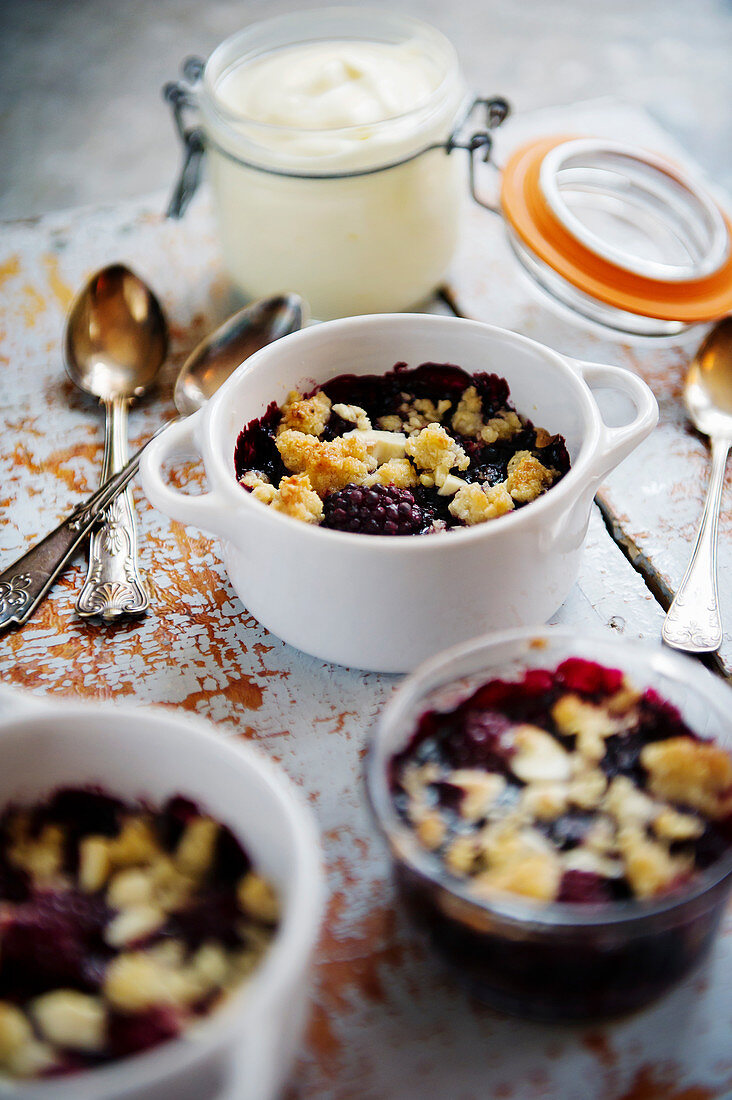 Berry crumble with blackberries
