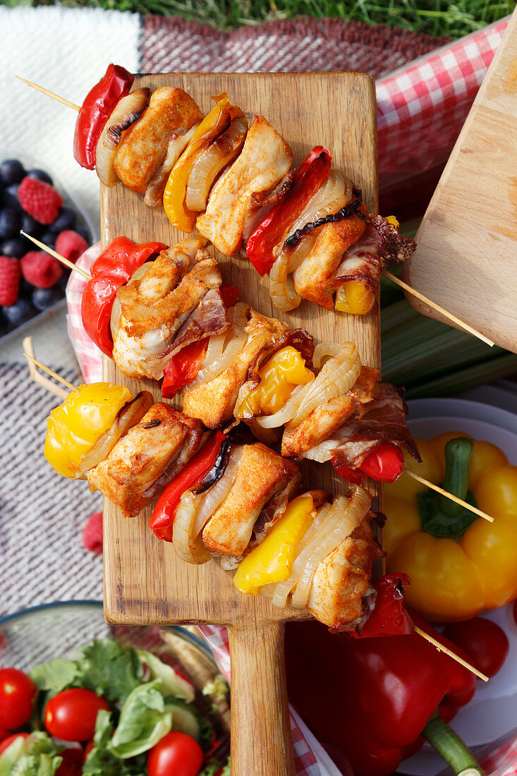 Hähnchen-Gemüse-Spieße zum Picknick