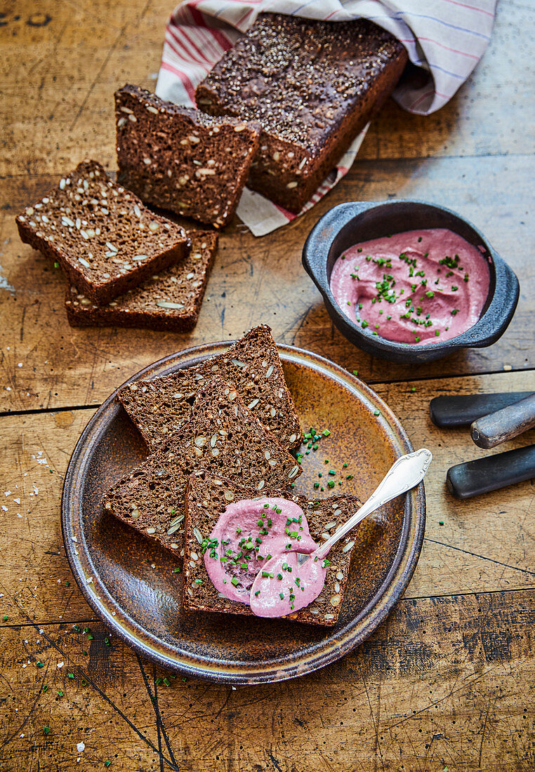 Wholemeal bread with seeds, chia and tofu and bean spread