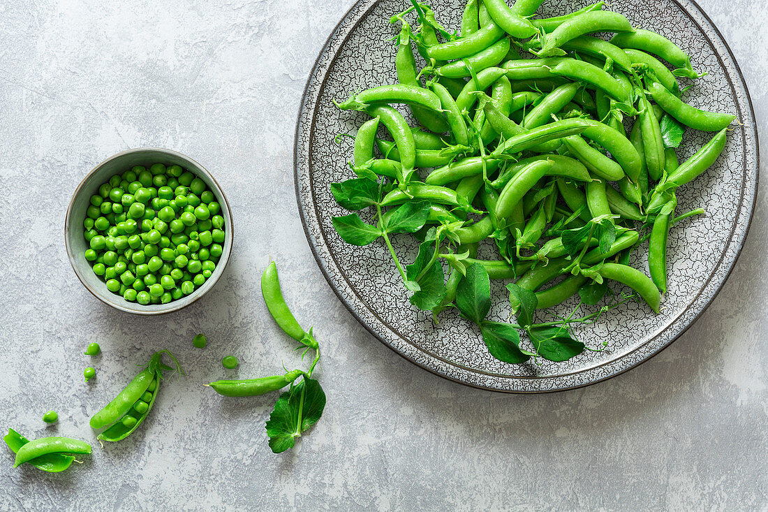 Fresh green organic peas