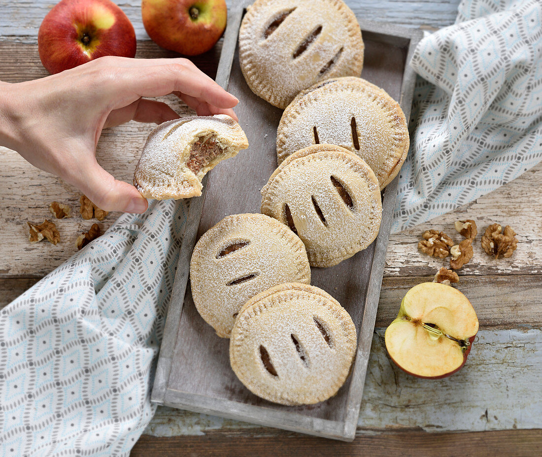 Apple, walnut and raisin shortcrust pies (vegan)