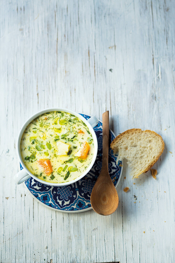 Finnish fish soup with fennel and cream