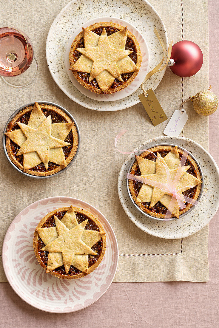 Stern-Törtchen mit Clementinen-Mandarinen-Pekannuss-Marmelade