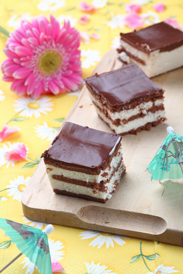 Sweet chocolat biscuit cake