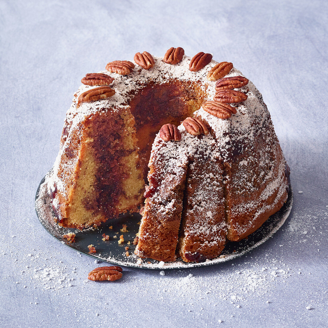 Pecan and cinnamon poke cake