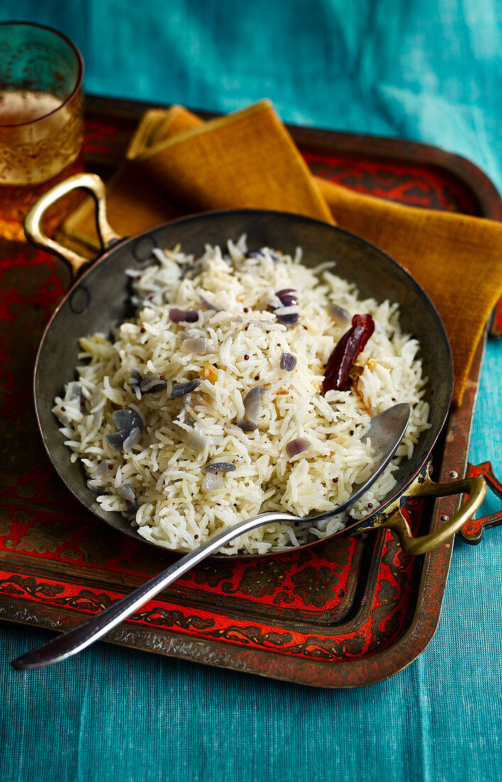 Indischer Reis mit Gewürzen