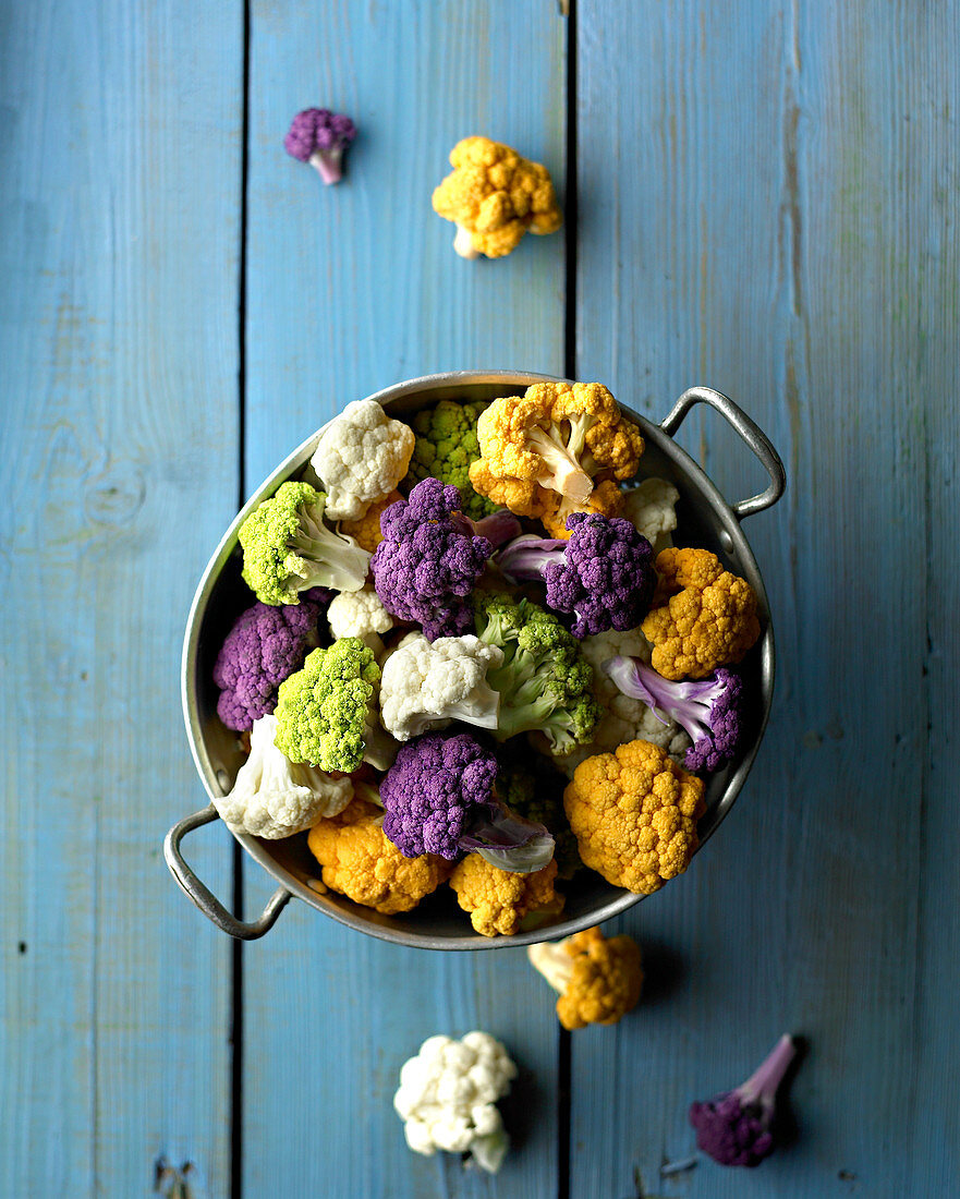 Colour cauliflowers