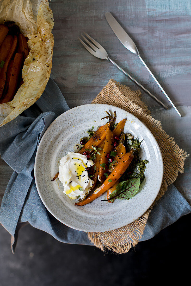 Roasted carrots with labneh